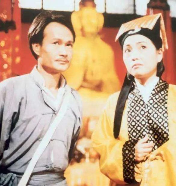 石榴姐被封为公主,黄绮珊三段婚姻有几个孩子