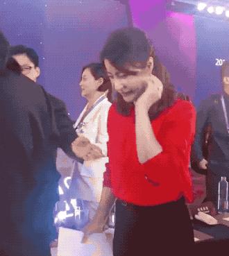 郭晶晶感动到哭,霍启刚被郭晶晶感动