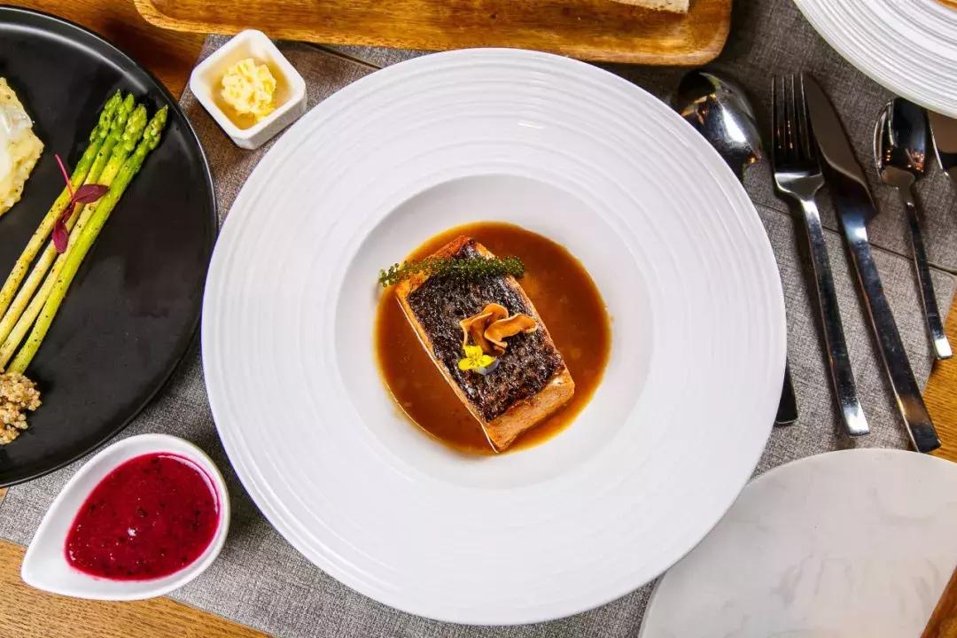 万元抽奖!送戴森卷发棒+TF口红!这家花园西餐厅让我开始嫌弃男友!