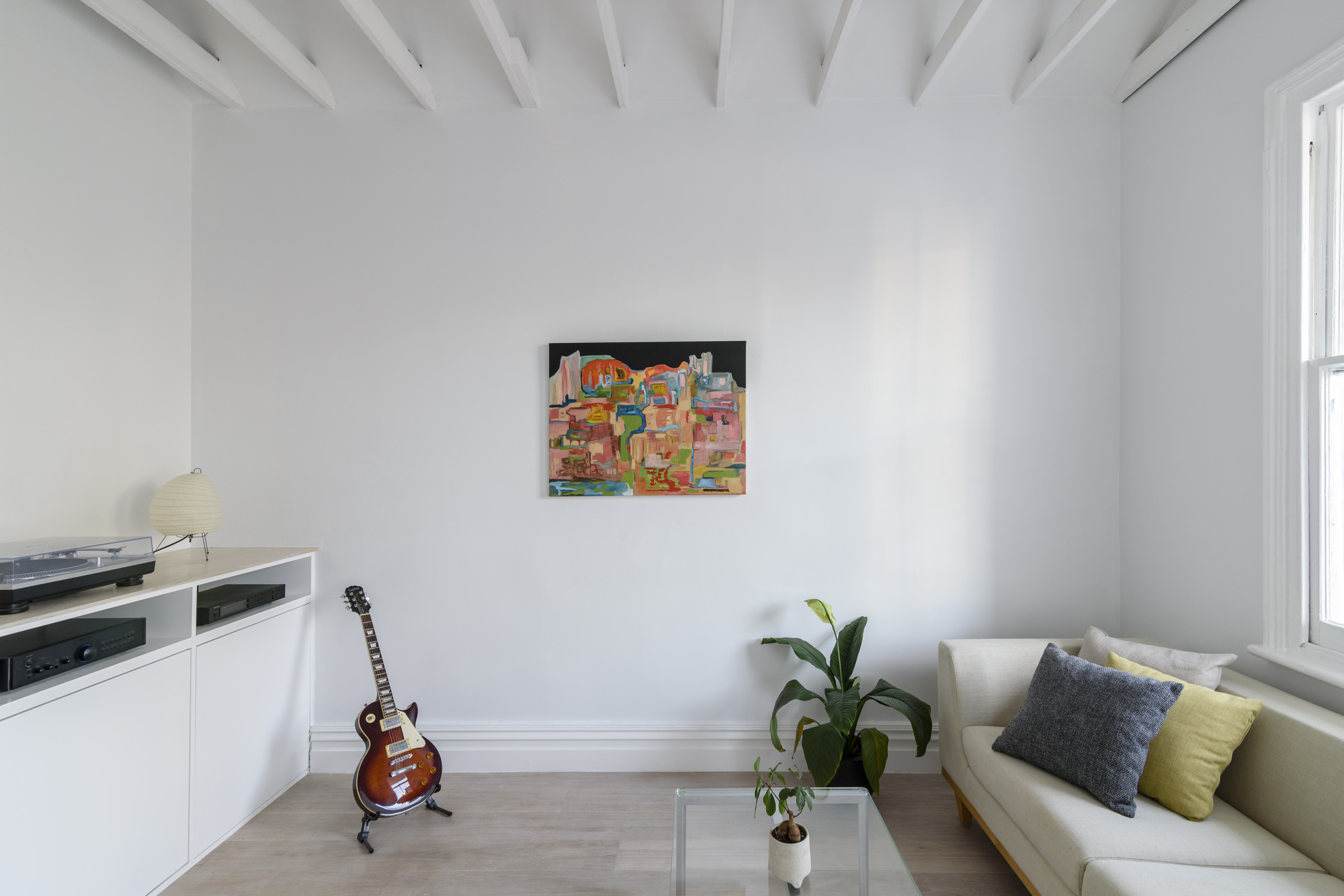 CurtainCottage，直线式灯光流转的英伦式小屋ApparteStudio