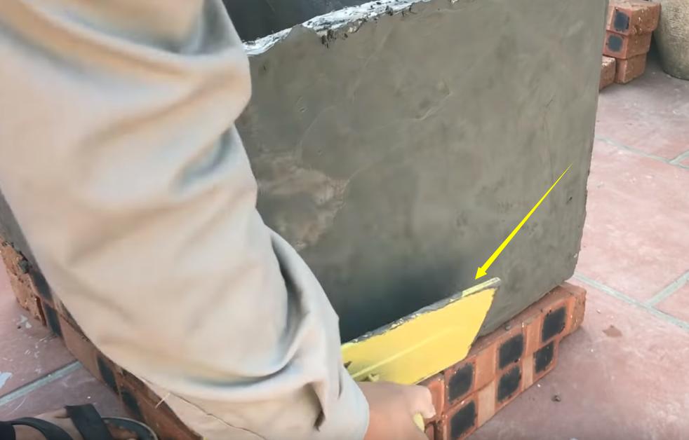 在家自做泡沫箱鱼缸,泡沫箱制作鱼缸养鱼