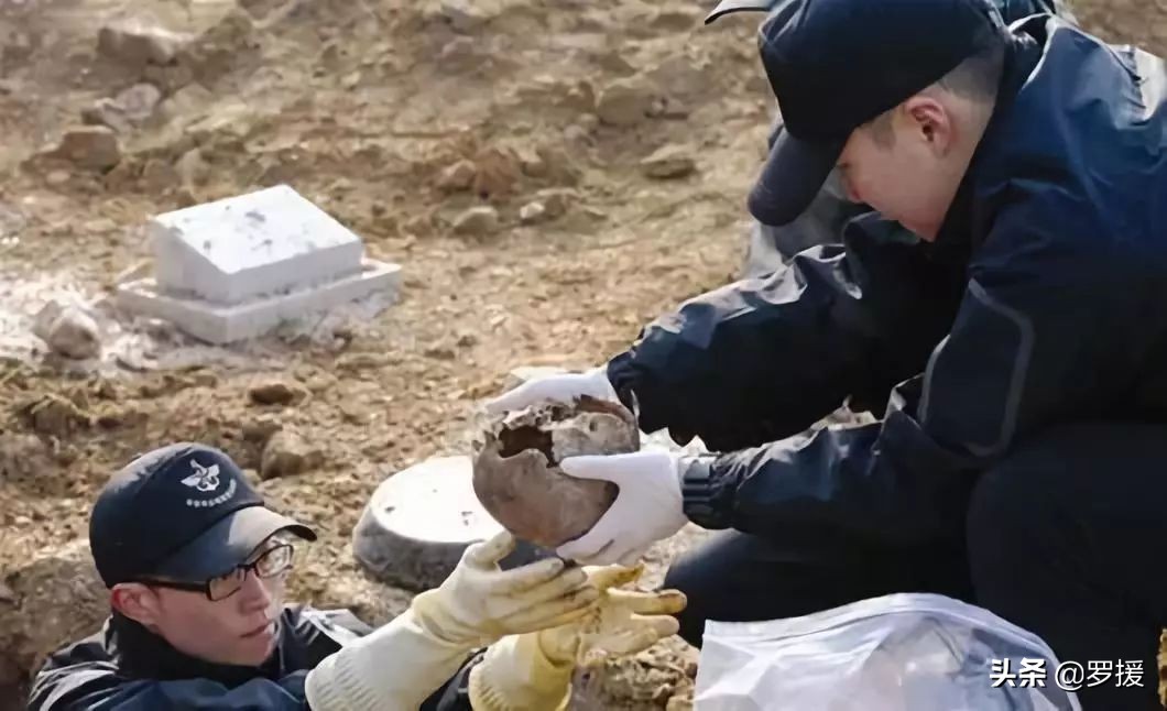 烈士的荣光！罗援洒泪：他们是败仗中的勇士，勿使英雄流血又流泪