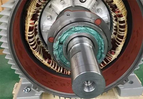 轴承温度高怎么能降下来,轴承温度高的原因及处理方法