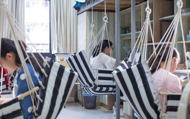 遇到特别让人烦的室友怎么办,大学碰见很烦人的室友