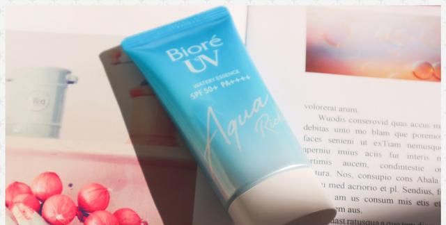 鐞嗚偆娉夐槻鏅掗湝鍜宨sdin闃叉檼闇滃摢涓ソ,isdin闃叉檼闇滃惈4鐢插熀鑻勪簹鍩烘鑴戝悧