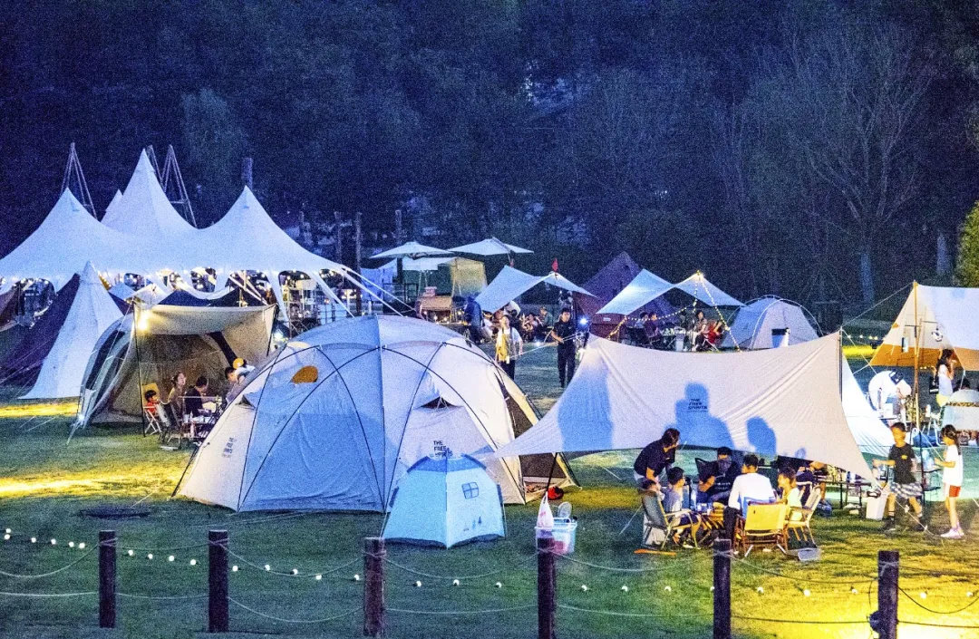 为什么越来越多的人去露营,野外露营的人特别多做点什么生意