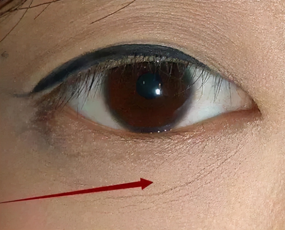 兰研水漾薄纱粉底液直播,兰研小漾薄纱粉底液