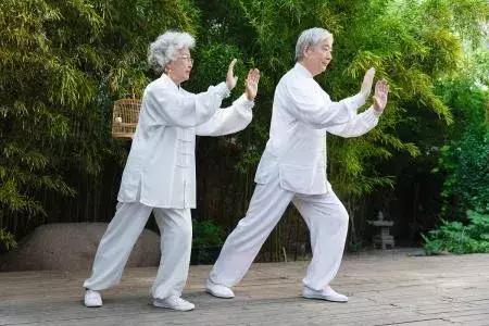 老年人膝盖冷是什么原因,老年人膝盖的保护和调养