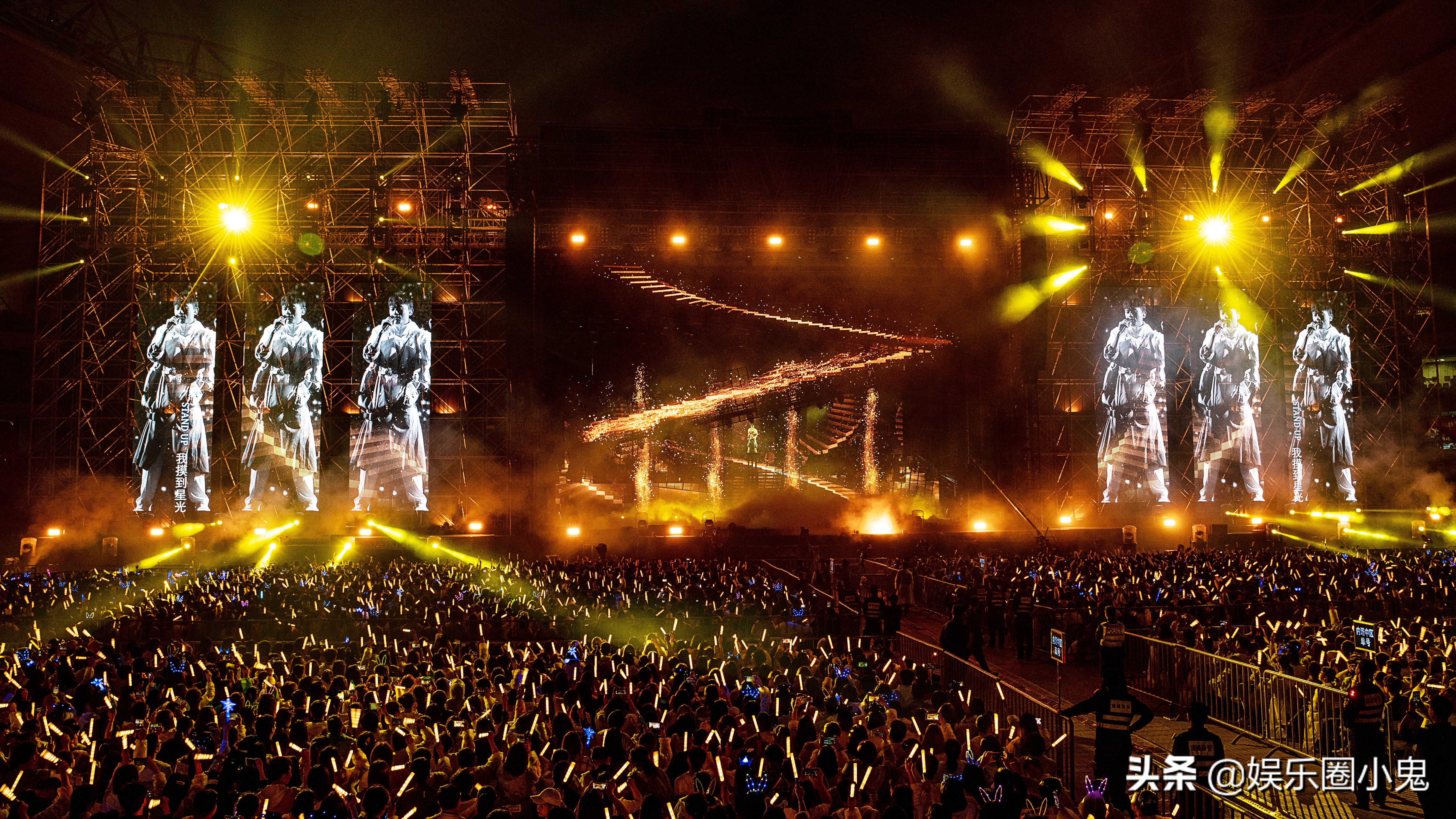 张杰2019上海演唱会万人蹦迪,张杰演唱会上海站蹦迪现场完整版