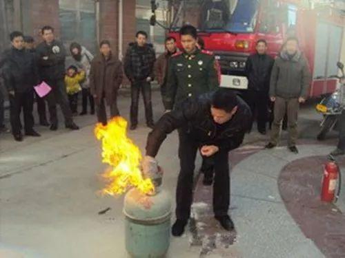 负压回火效应会使燃气瓶爆炸吗,为什么煤气罐回火会爆炸