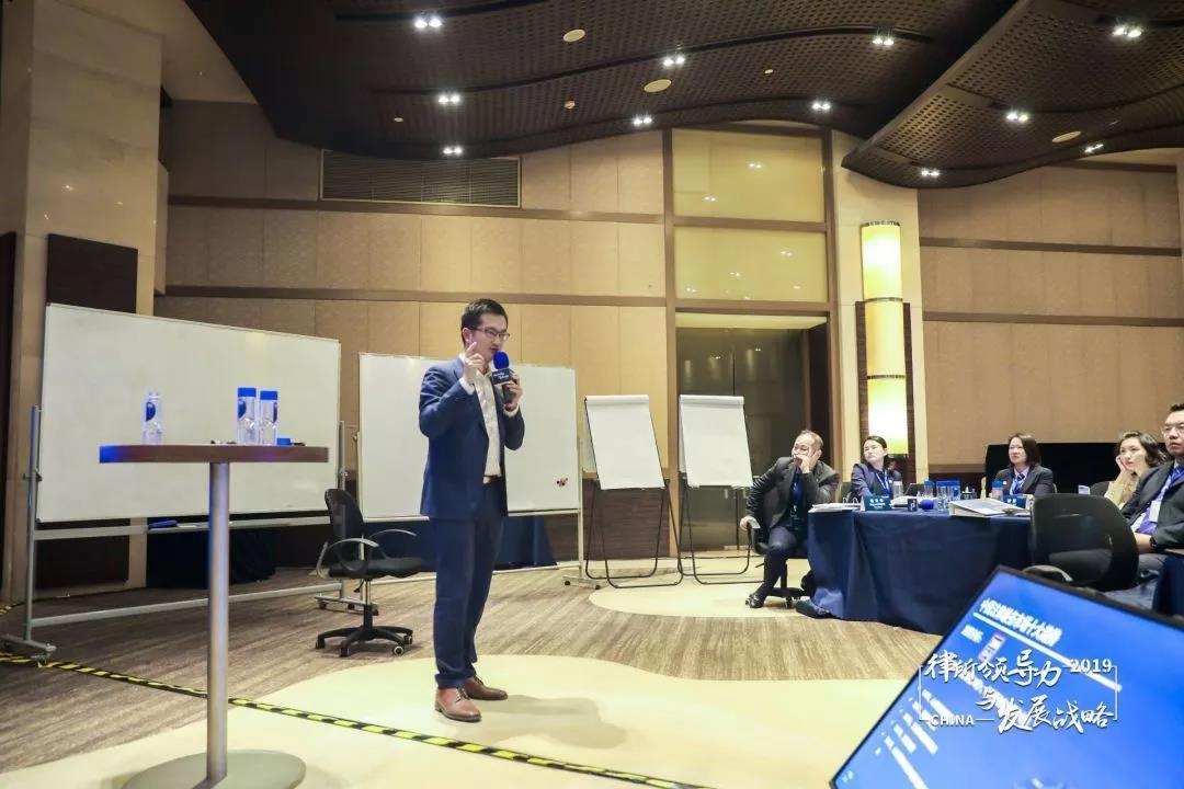 律师怎么一步步成长,律师从此走上了人生巅峰