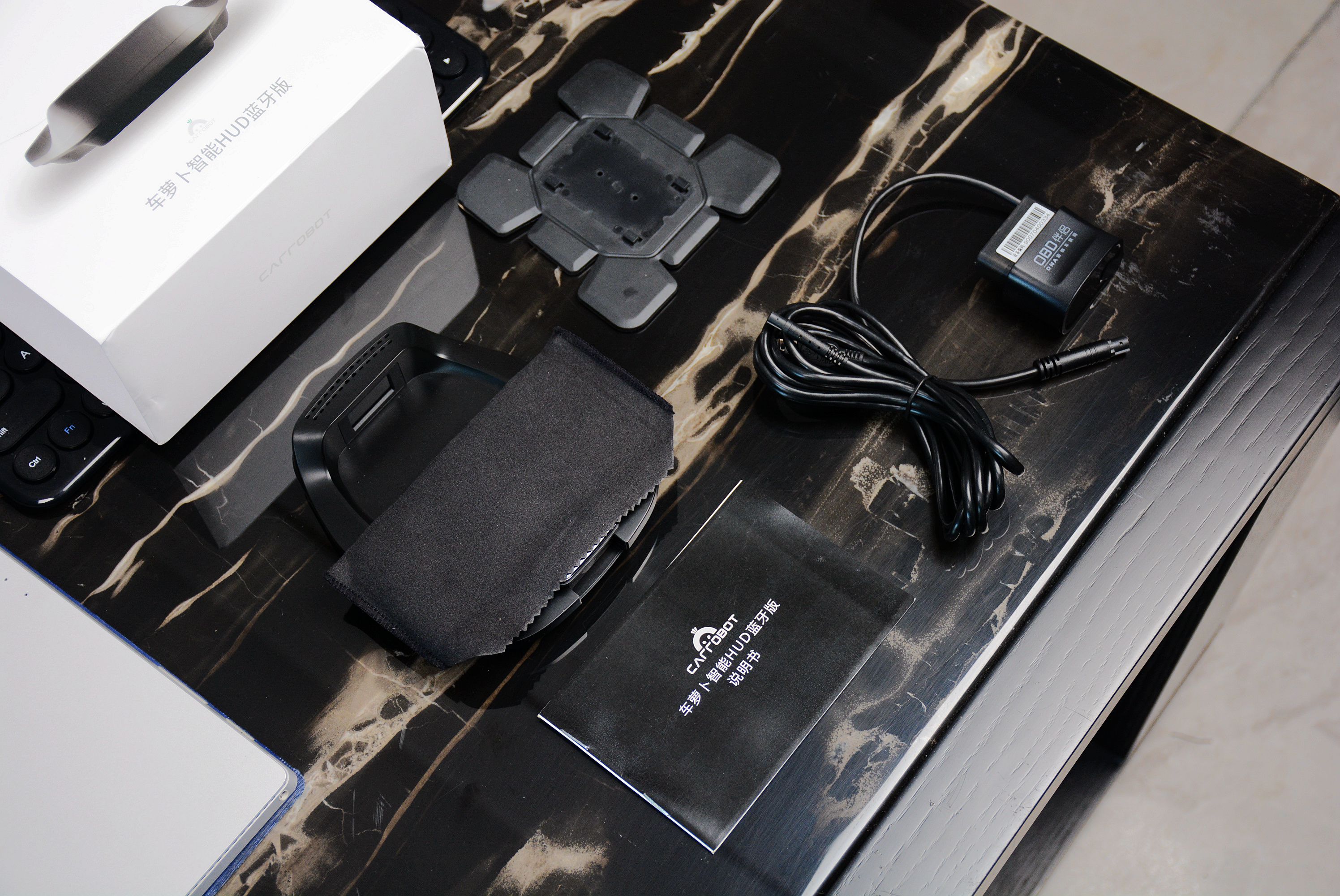 车萝卜hud蓝牙版与智炫版区别,车萝卜hud蓝牙版全面评测