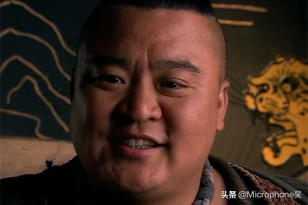 此人排名第八十六，胸怀坦荡性格直爽，唯独不满鲁智深