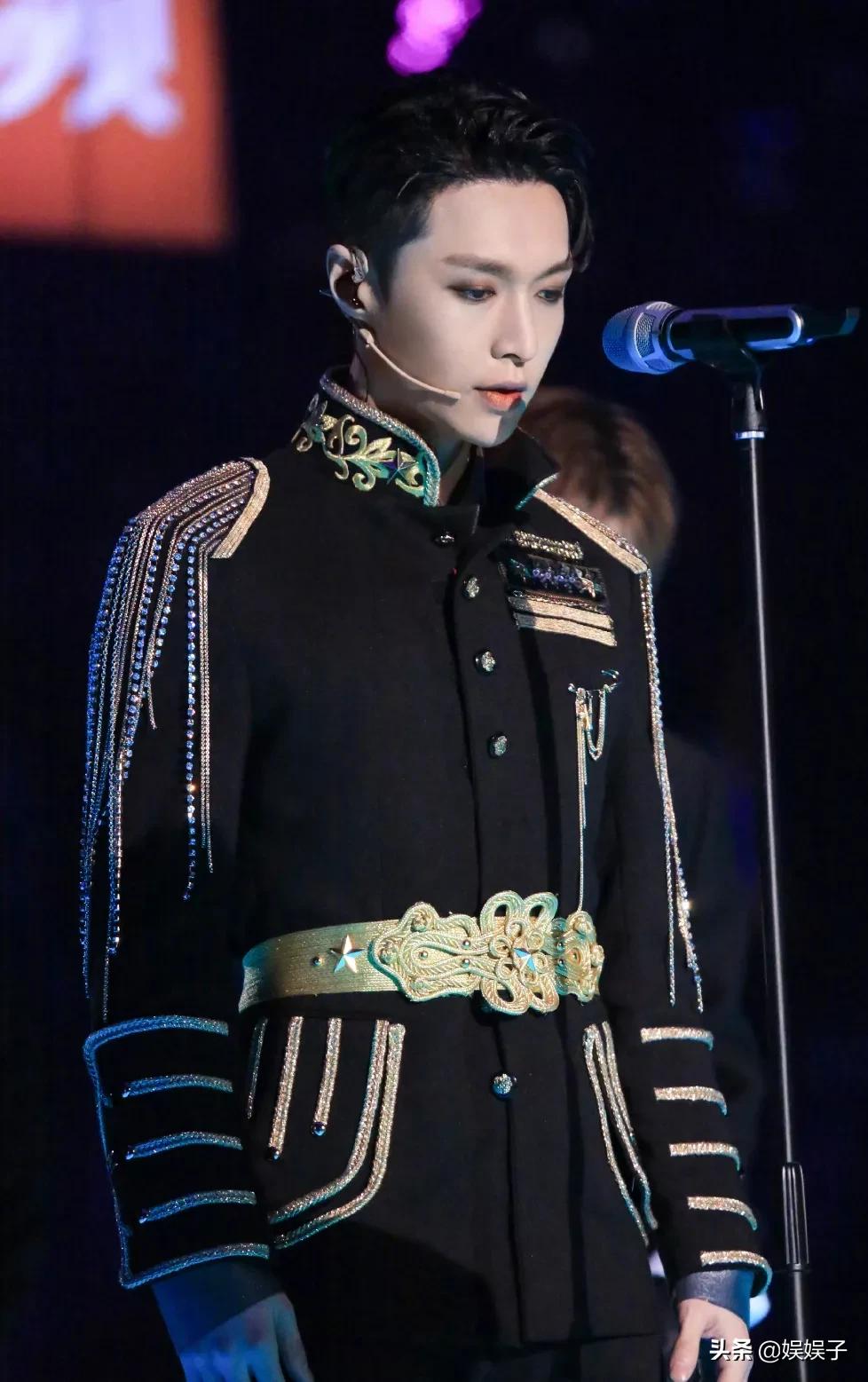 张艺兴王一博跨年全过程,张艺兴王一博跨年吐槽