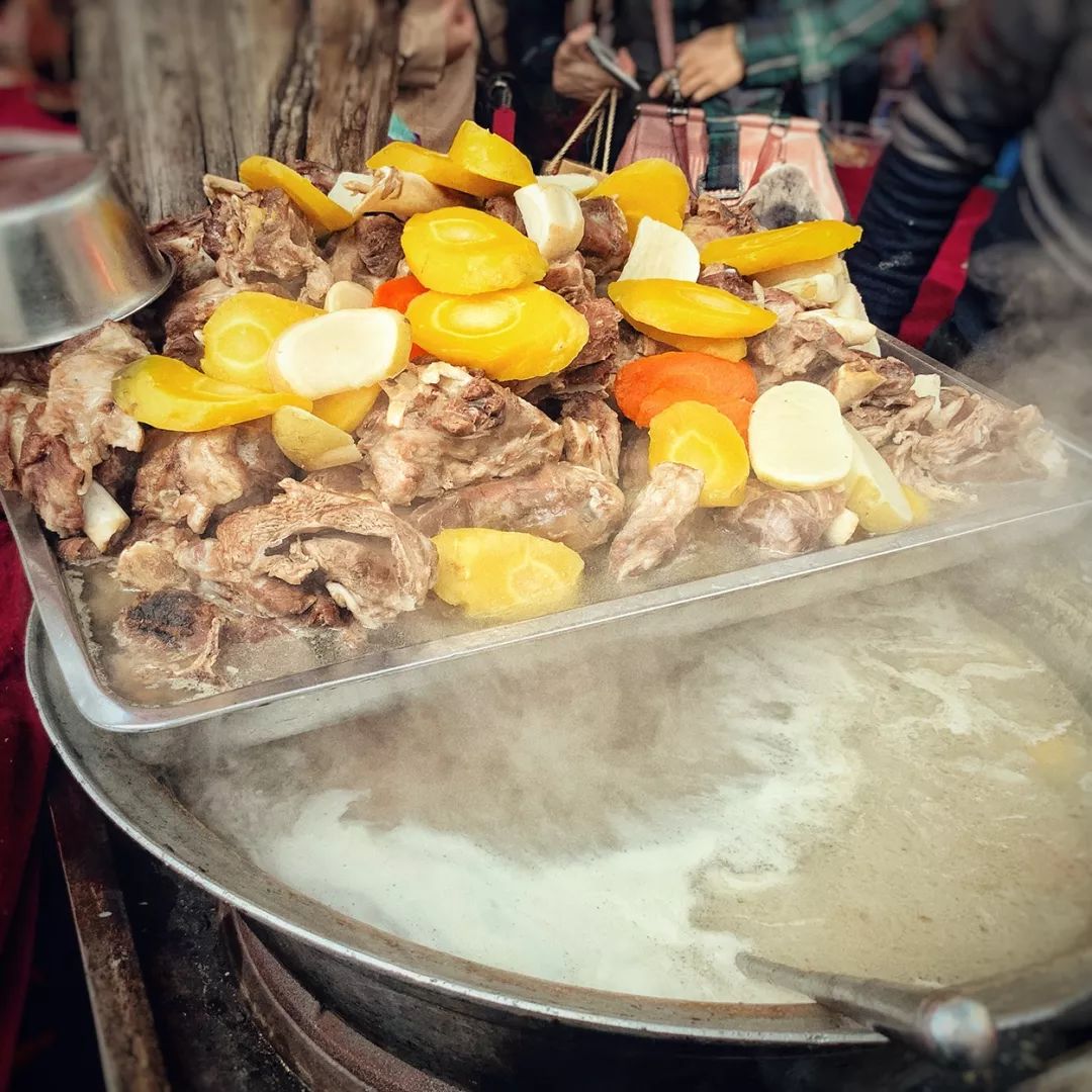 上海哪里有清真美食,上海网红广场美食街