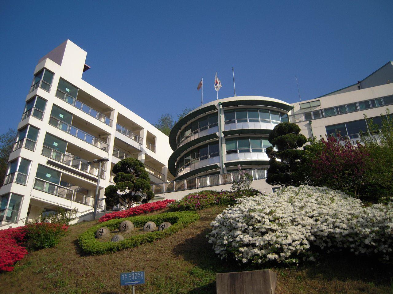 去韩国必须交留学生保险吗,韩国留学生医保补贴政策