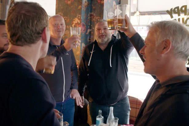 英格兰现役球星喜欢混夜店,英格兰足球天才酗酒早逝