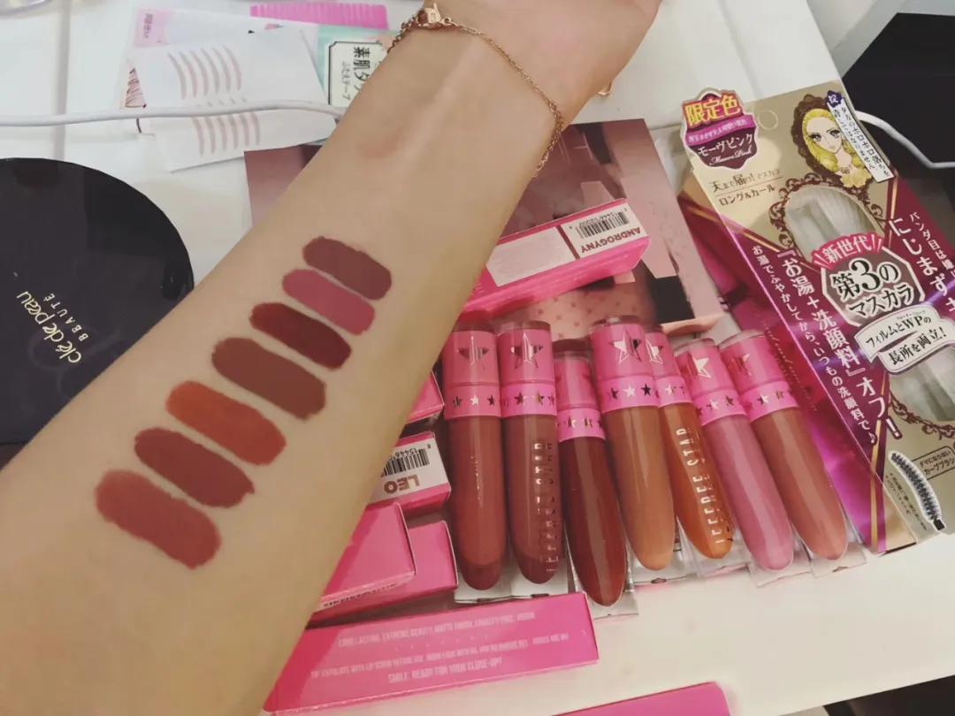 明明能靠脸非要靠实力,明明可以靠脸非要用实力来证明