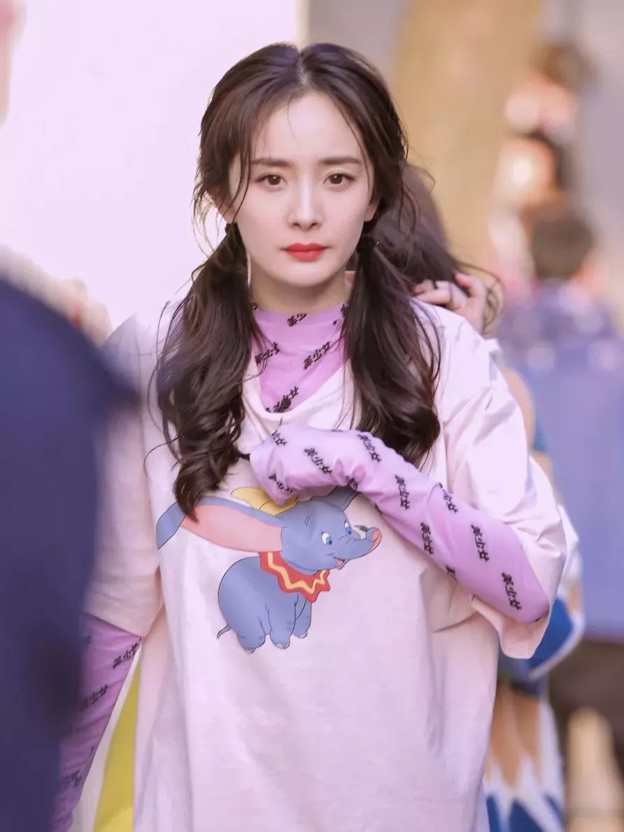 宋祖儿同款运动服,宋祖儿同款卫衣