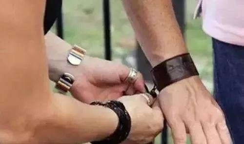 揭发史上最致命的旅游骗局 (国外旅游骗局大揭秘)