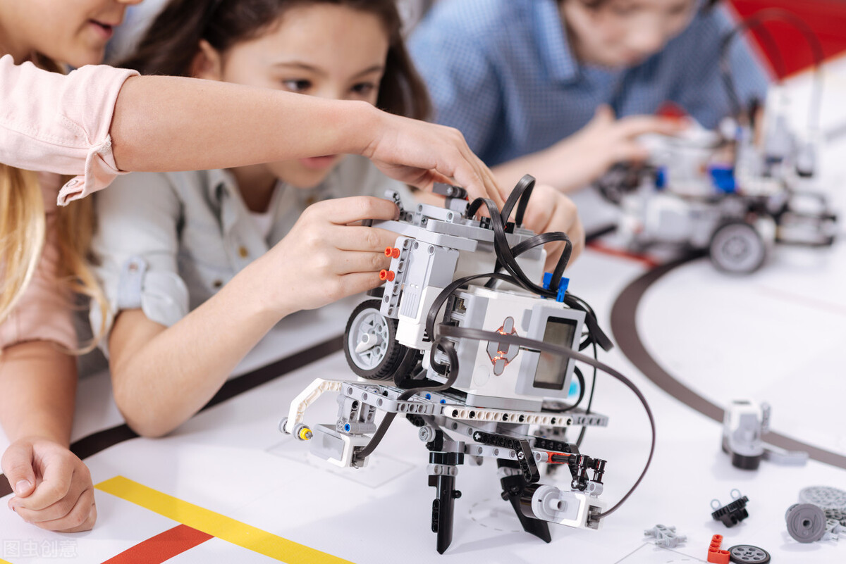加盟机器人教育靠谱吗,机器人教育市场加盟前景如何