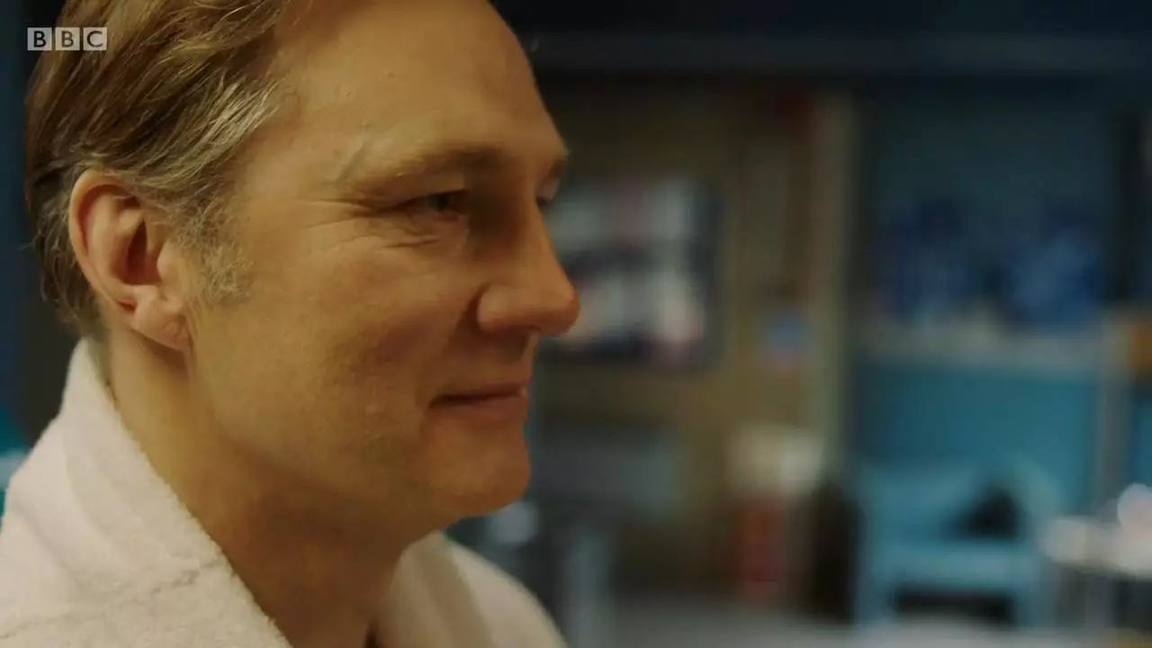 《黑镜》的接力棒，它接了