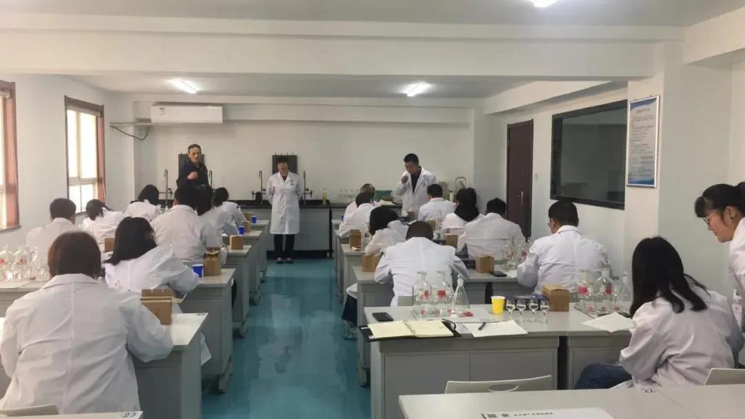 西安酒厂厂庆六十五周年在即，玩转秦汉酒文化园，攻略全在这里