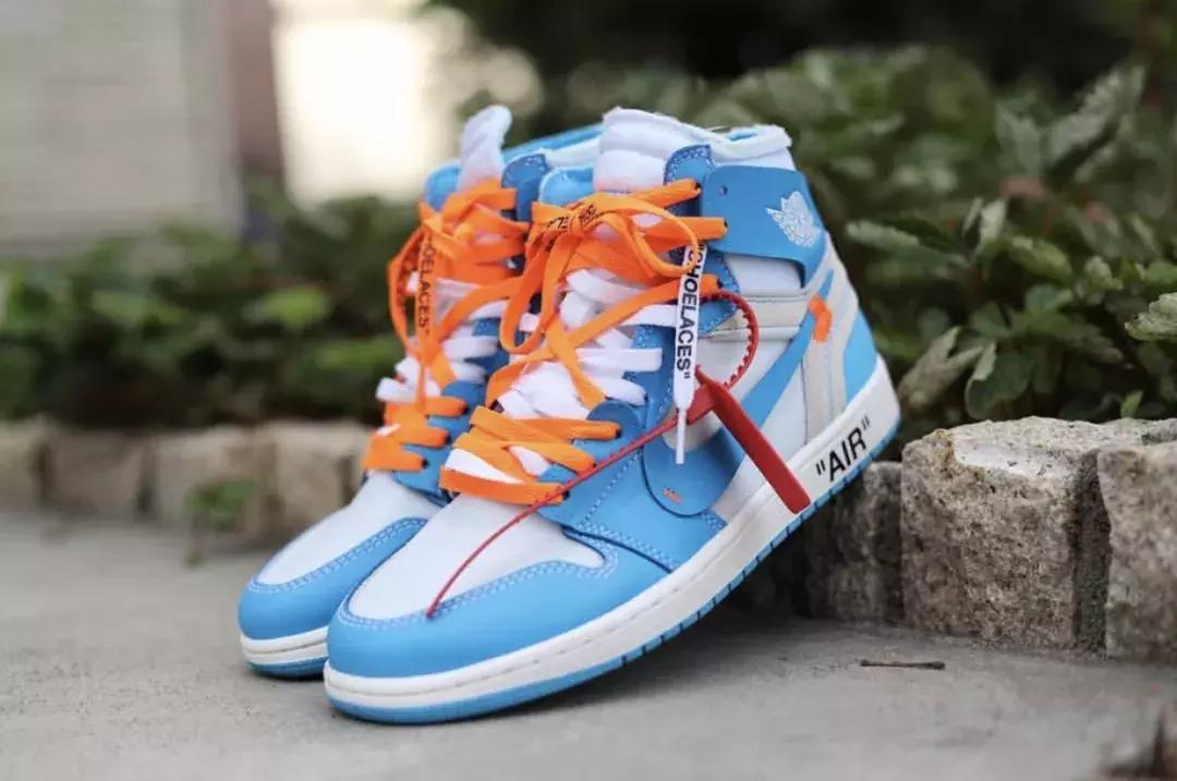 圣诞节怎么哄女友开心,圣诞节跟女友怎么过才开心