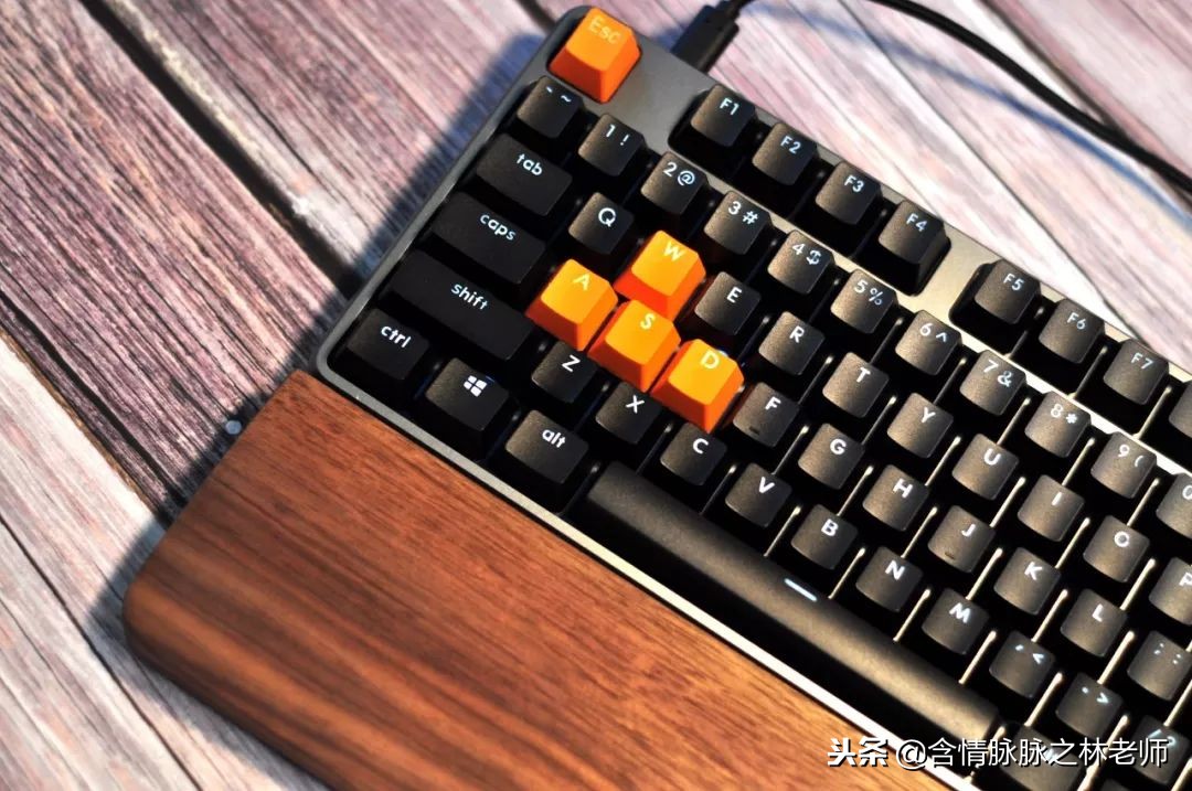 红轴正刻机械键盘,悦米红轴机械键盘