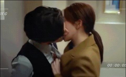 盘点十部冷门剧吻戏,盘点六部剧中的吻戏