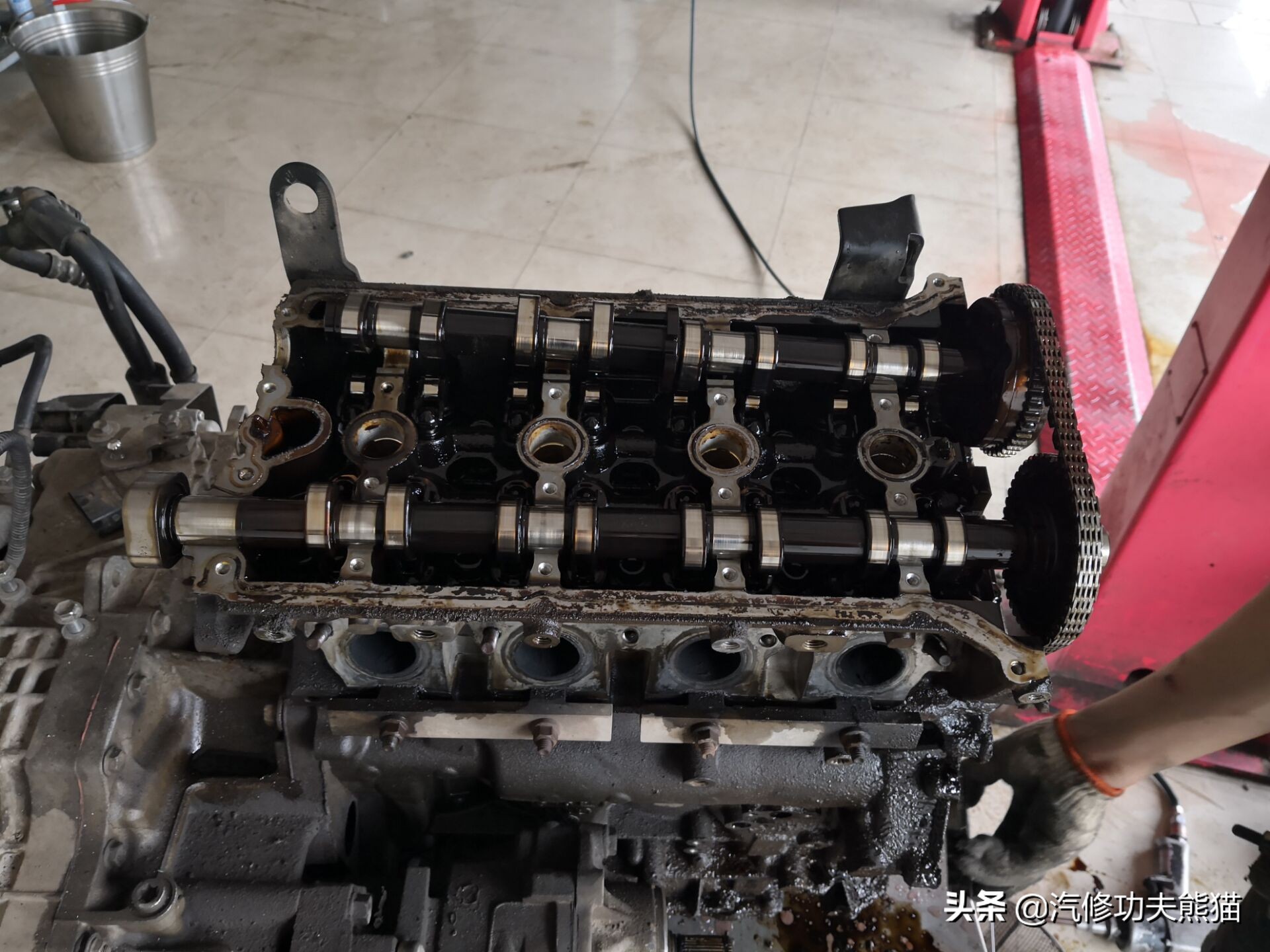 大众途观发动机烧机油维修多少钱,2010款大众途观严重烧机油