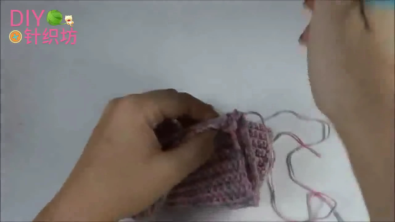 女帽子秋冬款针织带蝴蝶结,早秋蝴蝶结针织开衫套装裙