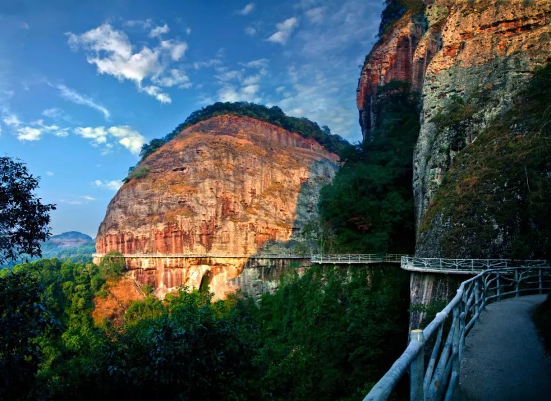 梅州最好的山风景,梅州旅游景点最高峰在哪里