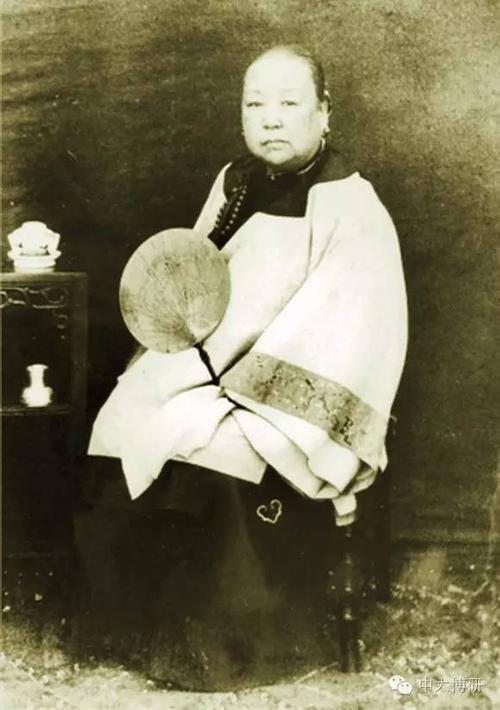 同仁堂正宗商标是哪个,同仁堂金字招牌的由来