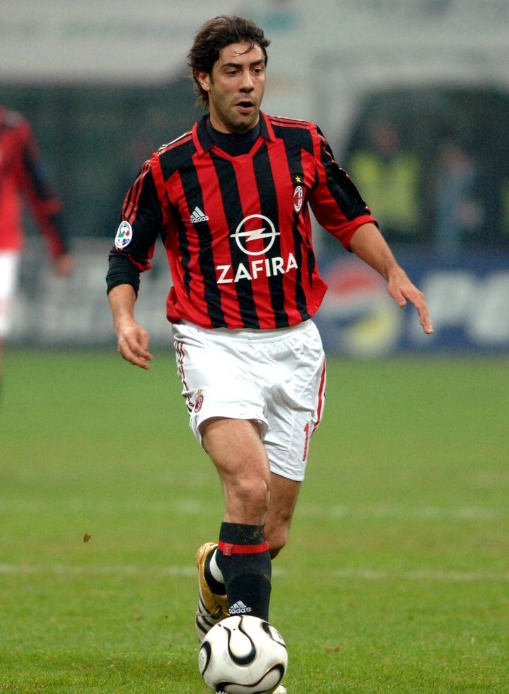 菲戈和鲁伊科斯塔哪个好,菲戈与齐达内哪个厉害