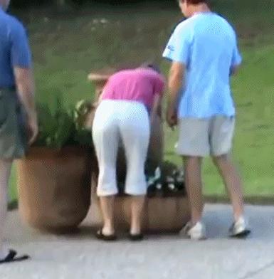 搞笑GIF段子：.我的小萝莉呢？你还我的小萝莉