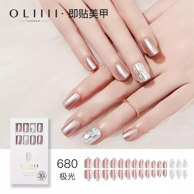 适合黄皮学生党做的新年美甲,粉色猪猪透色美甲