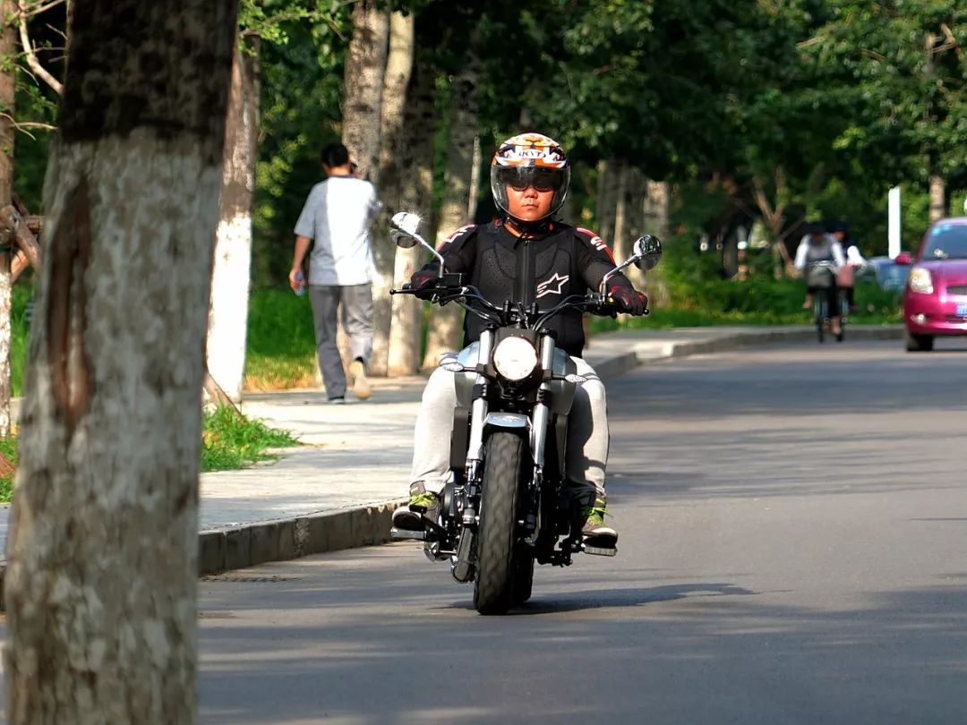 榛橀粯杩涙,濂旇揪box400璇勬祴