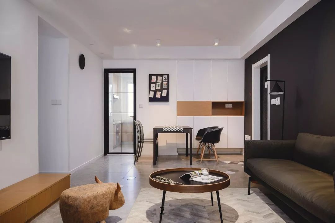 客厅地砖颜色怎么选现代简约款,冠珠摩卡灰地砖客厅效果图