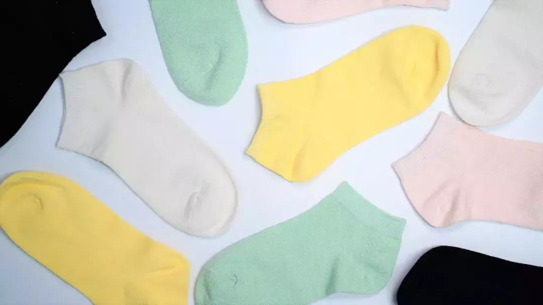 透气舒适不捂脚潮袜推荐,好穿又好搭吸汗防臭袜