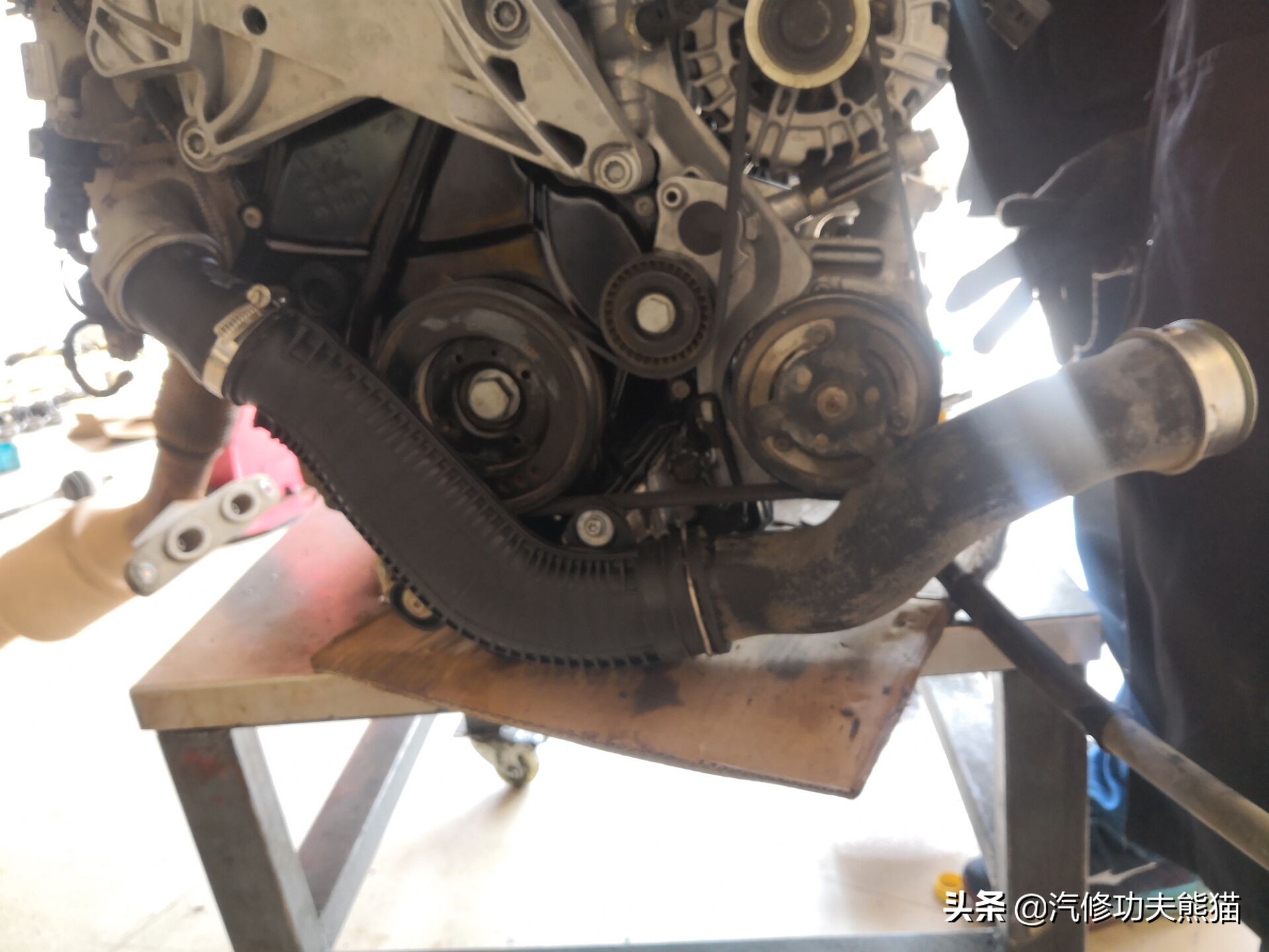 上海大众SUV销量王途观烧机油、漏机油被人乱修一通差点搞报废