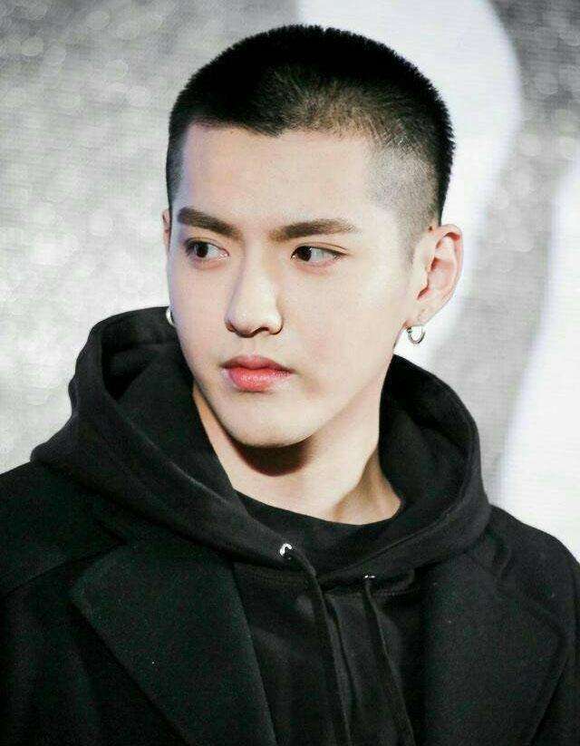 栗子头发型男2020流行发型教程,栗子头发型最流行