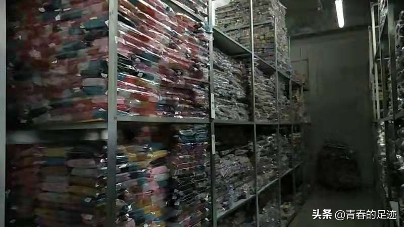 地摊袜子新型营销模式,地摊卖袜子新模式新项目