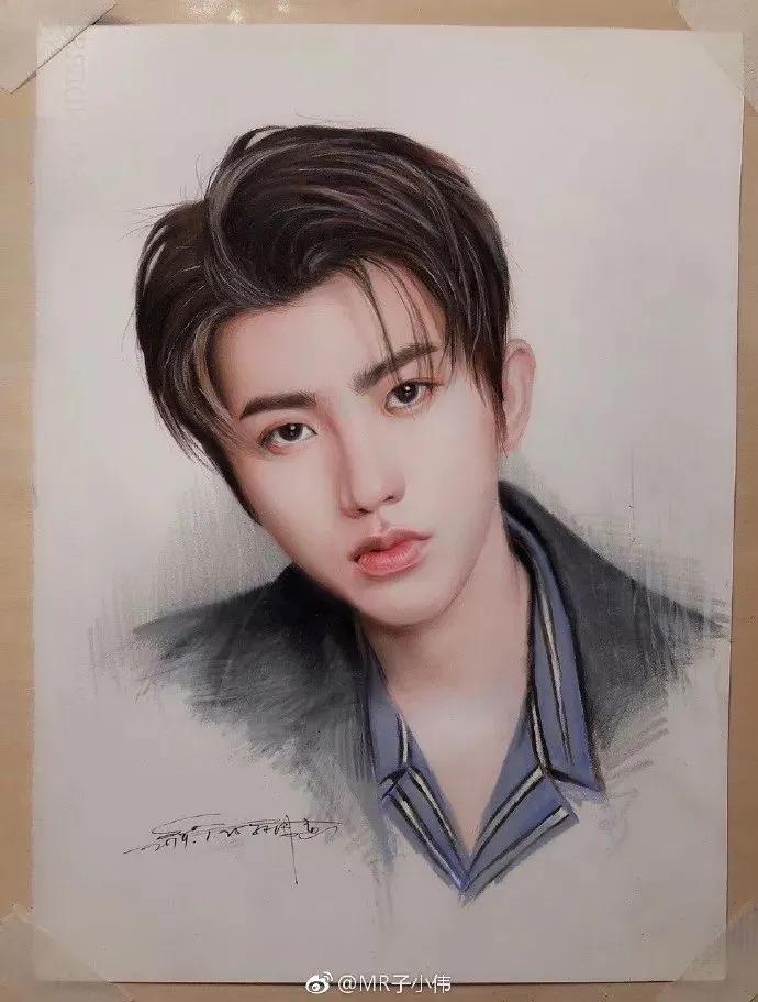 厉害了！他用一支铅笔把明星画了多个，如肖战、蔡徐坤、迪丽热巴