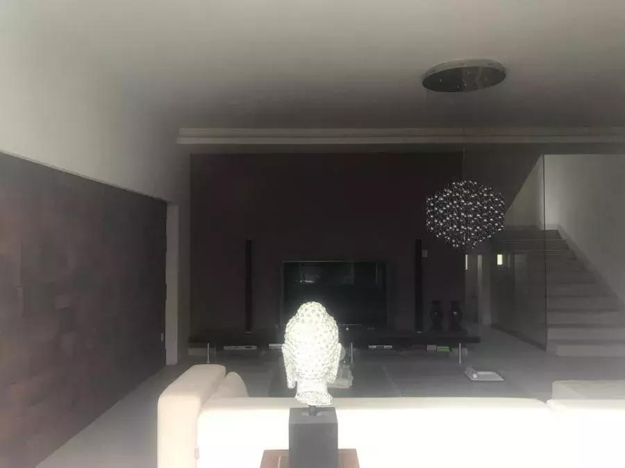 2024款霸道什么时间出售,17年顶配霸道拍卖