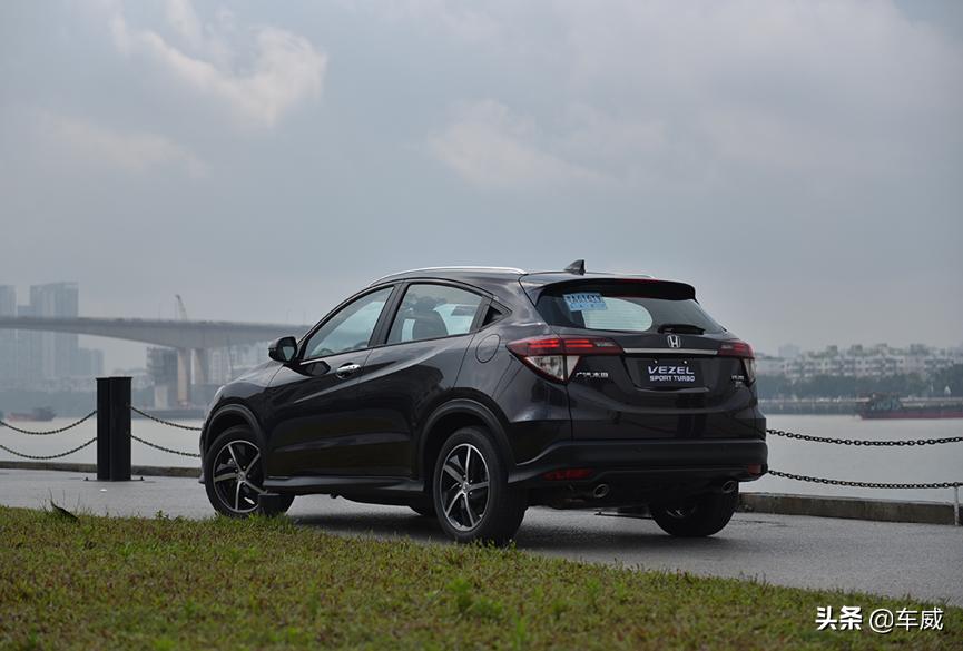 缤智的1.8和思域1.8是一样的吗,2022款缤智和十一代思域选哪款