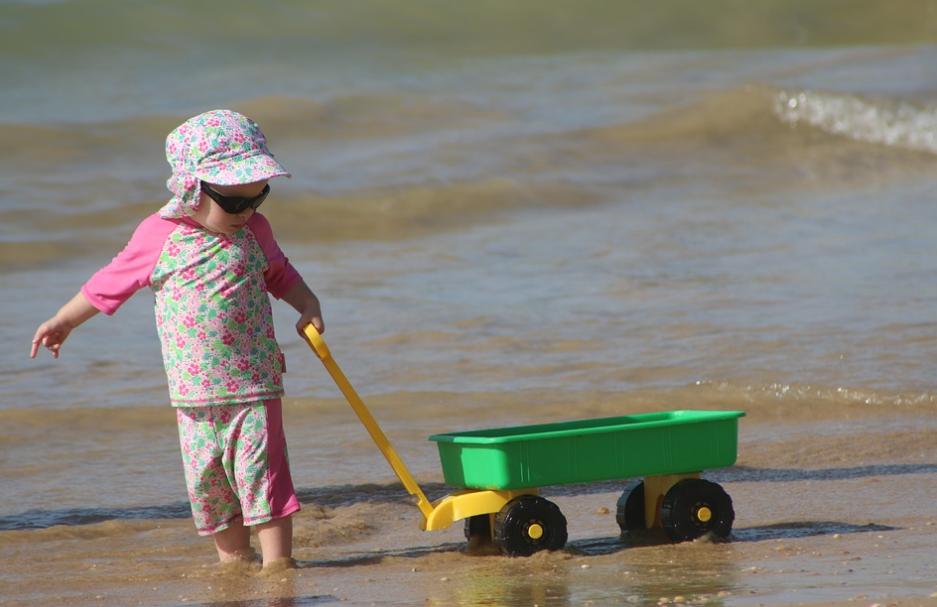 孩子之间互相攀比家长应如何引导,家长应该怎样克服攀比孩子的心理