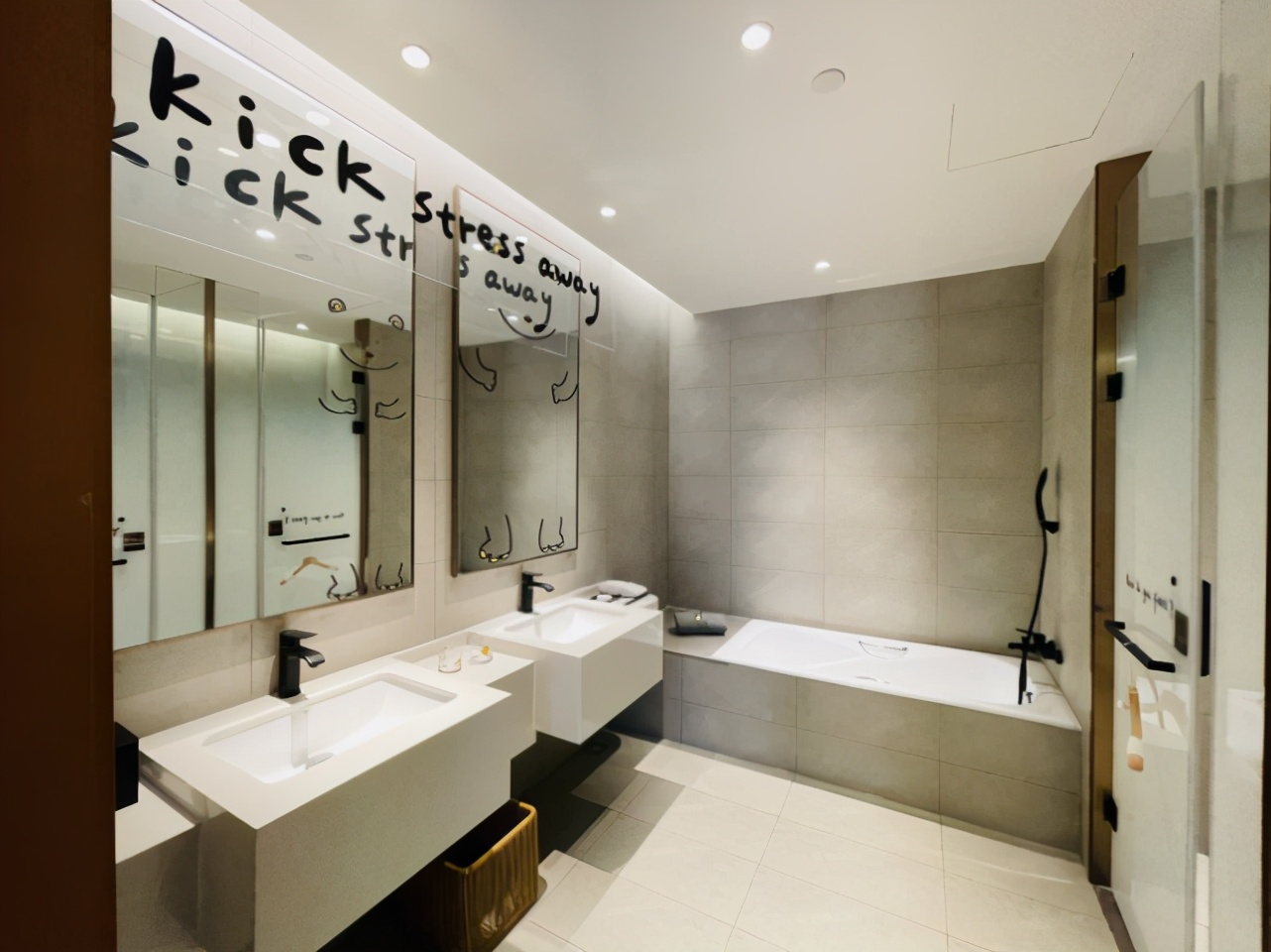 上海人注意！五角场又有酒店搞事情！这样的房间太销魂了