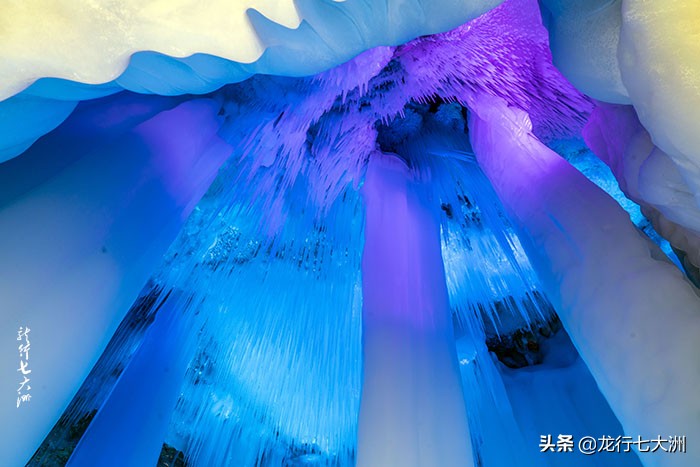 万年冰洞自然奇观,山西万年冰洞