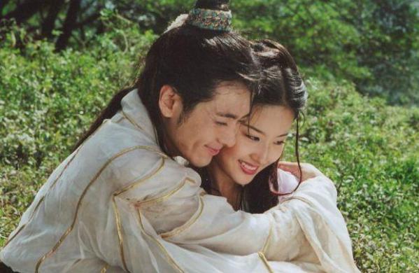 段誉和木婉清所中的*欢合**散，只有一种解药，因为太常见被金庸删除